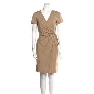prada authentic Beige Nude Short Sleeve V Neck Knee Length Dress 42 6 Small